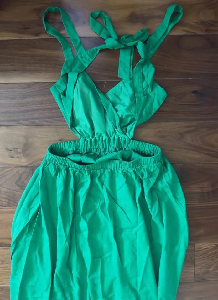 NEW Popvil Cut Out Sleeveless V Neck Midi Dress image indicator(3)