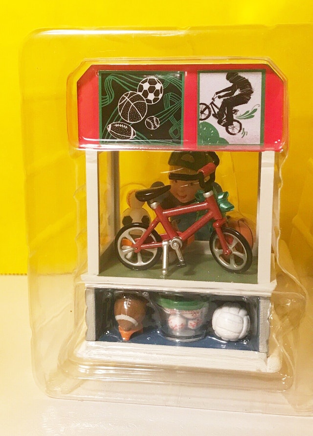 Hallmark Keepsake Ornament Christmas Windows 2011 - photo 2