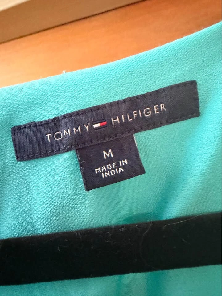 Tommy Hilfiger Floral Dress - Size Medium - photo 2
