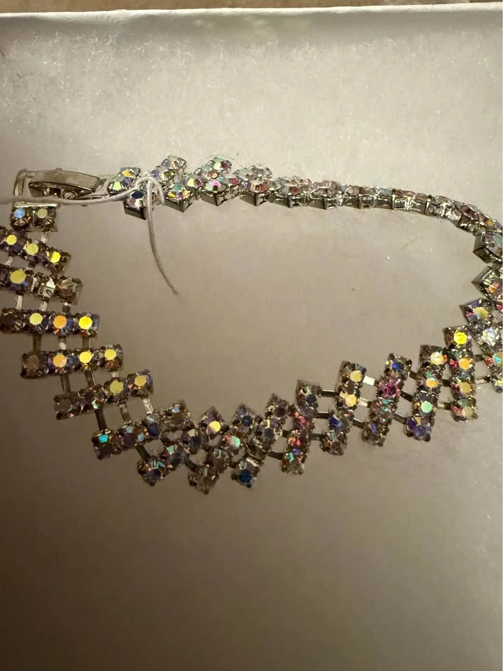 Sparkly Iridescent Rhinestone Bracelet - photo 5