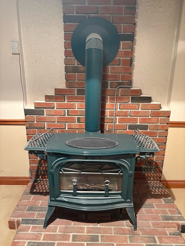Vermont Castings Radiance Gas Stove