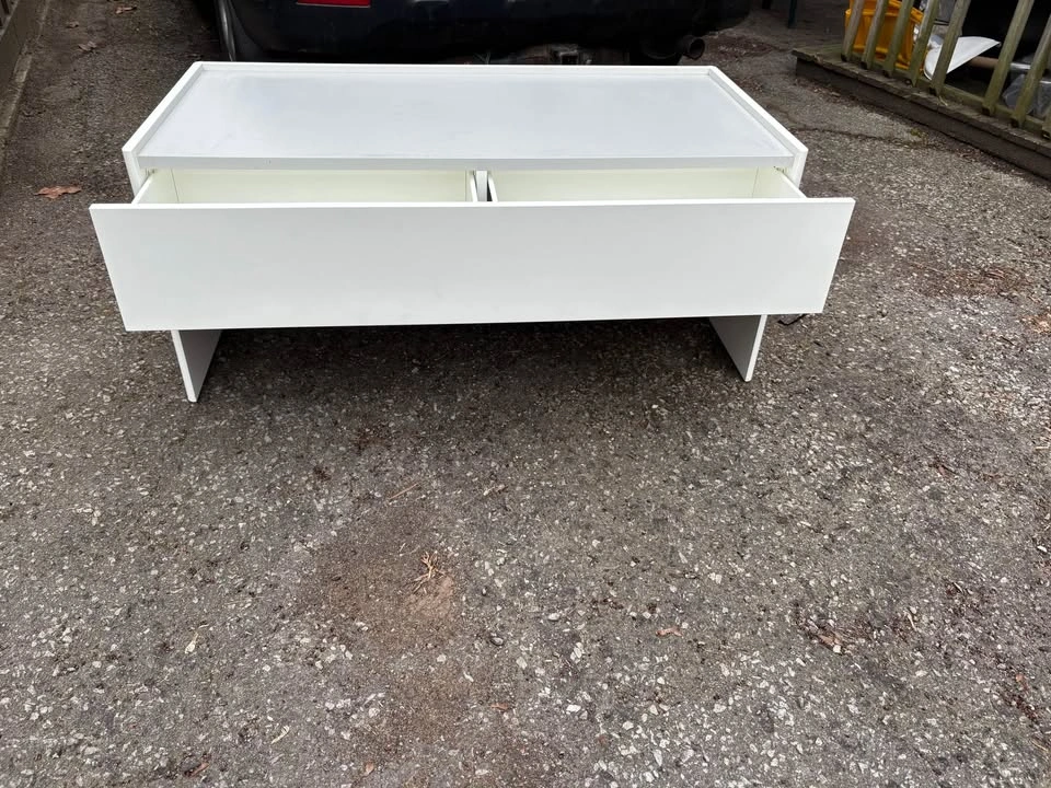 White coffee table with drawer - photo 2