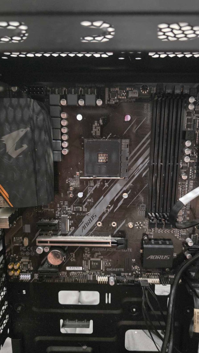 Motherboard Aorus A520M elite - photo 2
