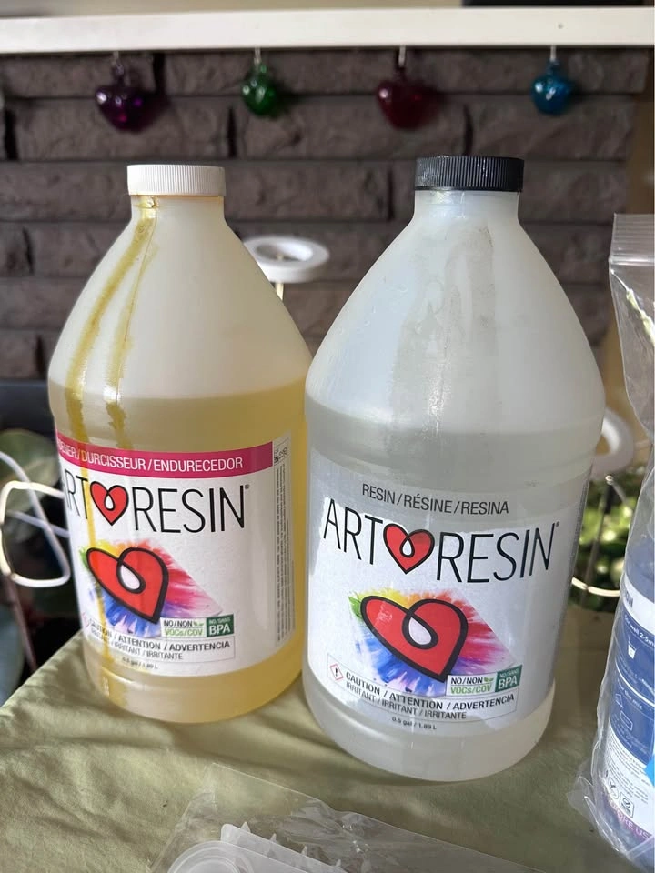 Resin kit, make awesome stuff!! - photo 3