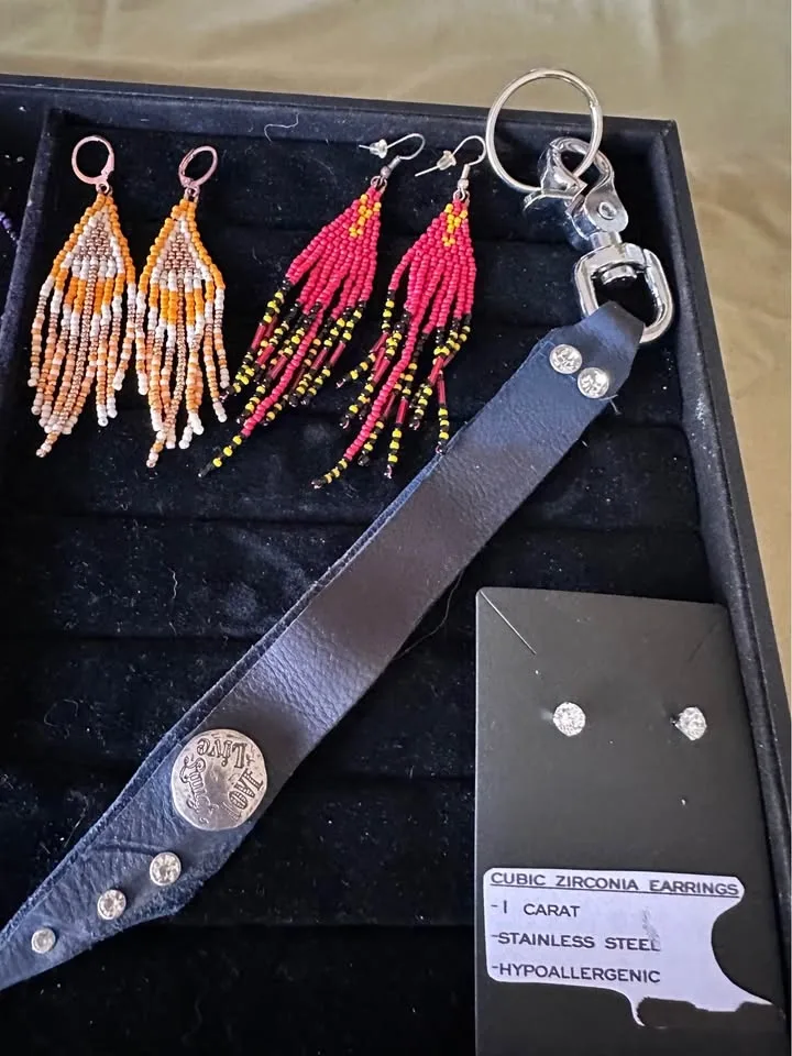 Jewelry Lot - Eudora Pendant, Pearls, Bracelets & More - photo 4