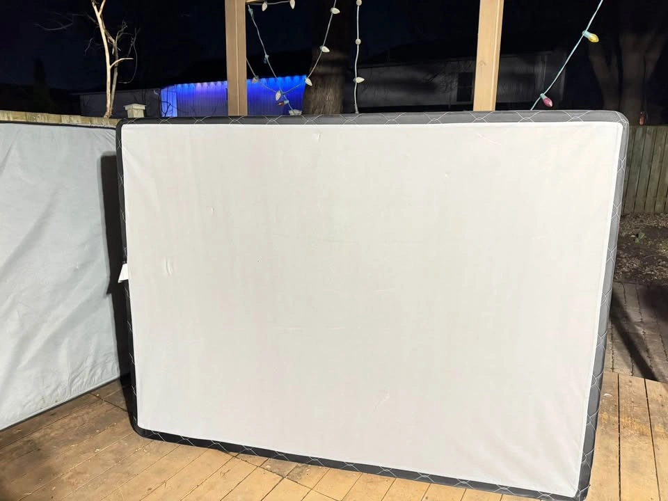Mattress with box - photo 2
