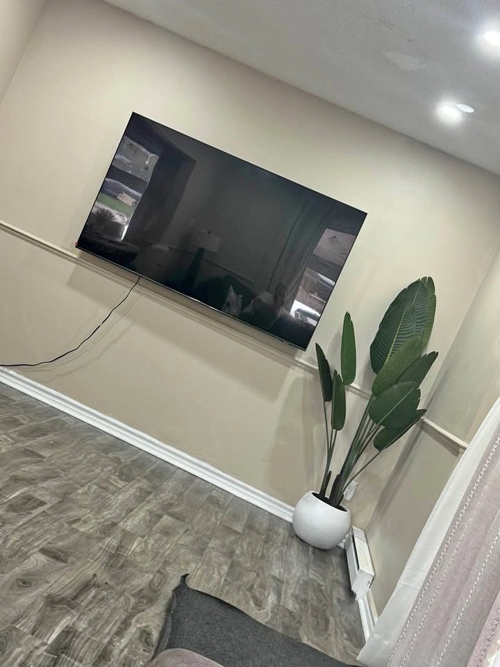 Samsung 70” QLED
