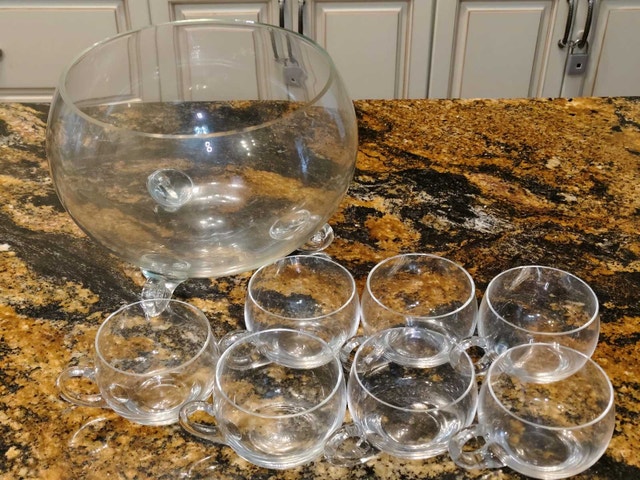 7-Cup Lemonade Glass Set with Bowl - photo 2