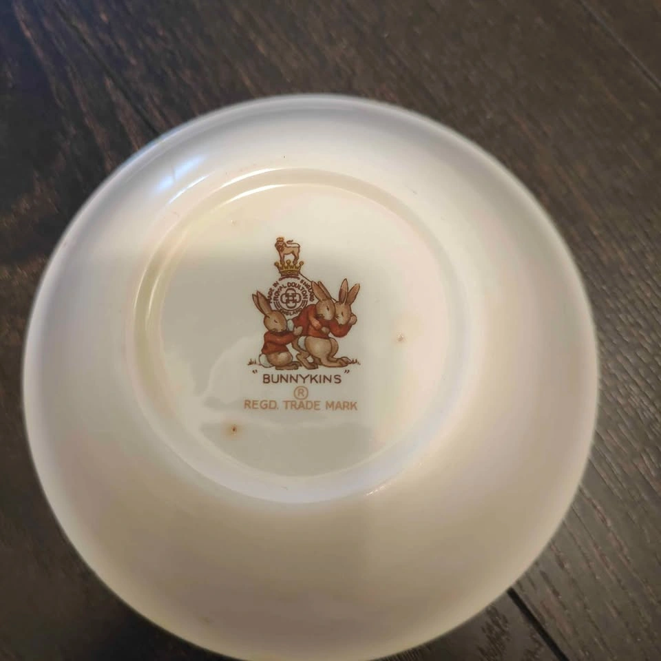 Vintage Royal Doulton Bunnykins Bowl - photo 2