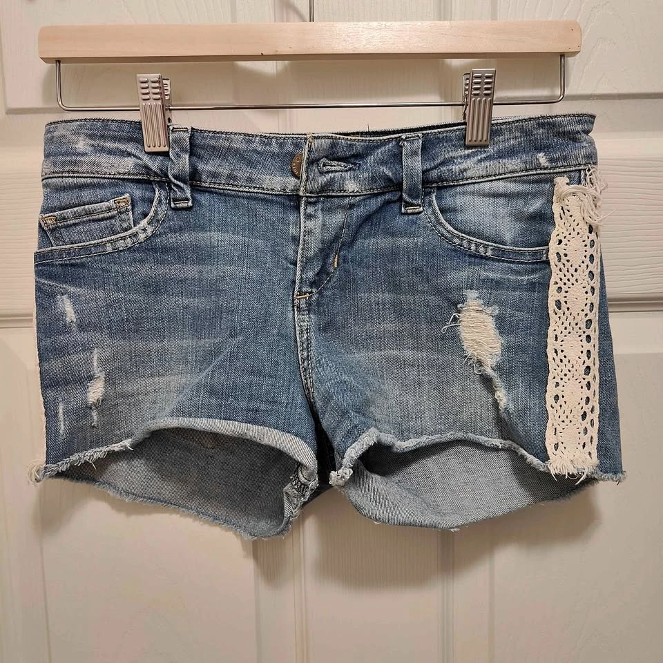 Y2K Guess Denim Cut-Offs | Lace Appliqué & Distressing | Size 26