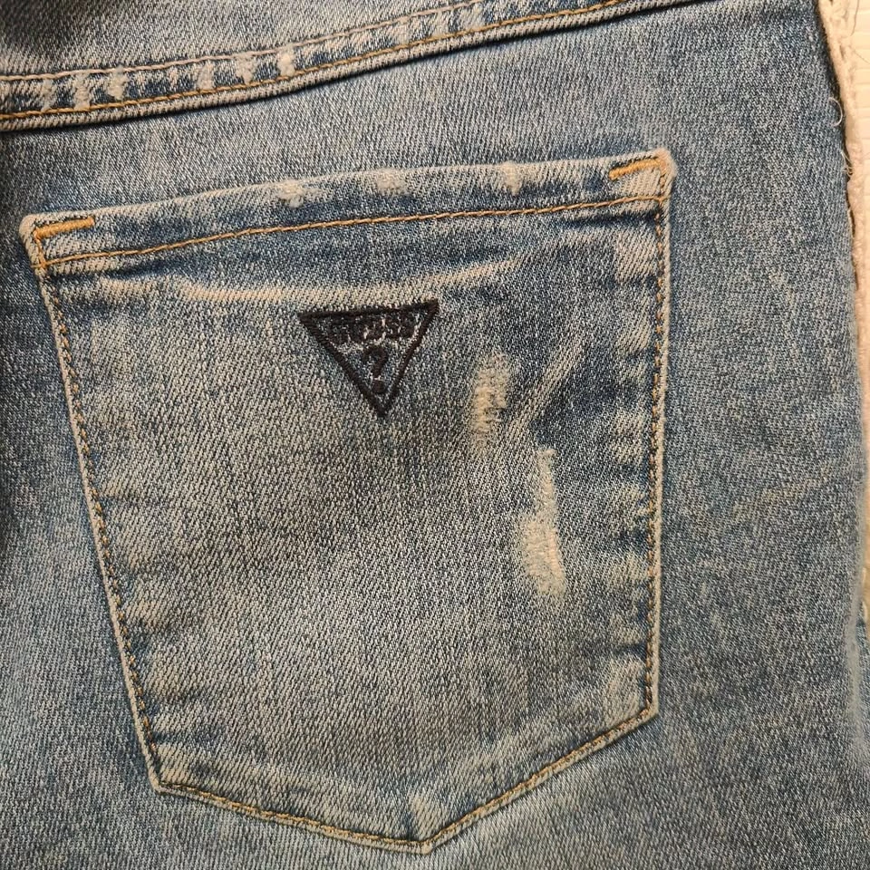Y2K Guess Denim Cut-Offs | Lace Appliqué & Distressing | Size 26 - photo 3