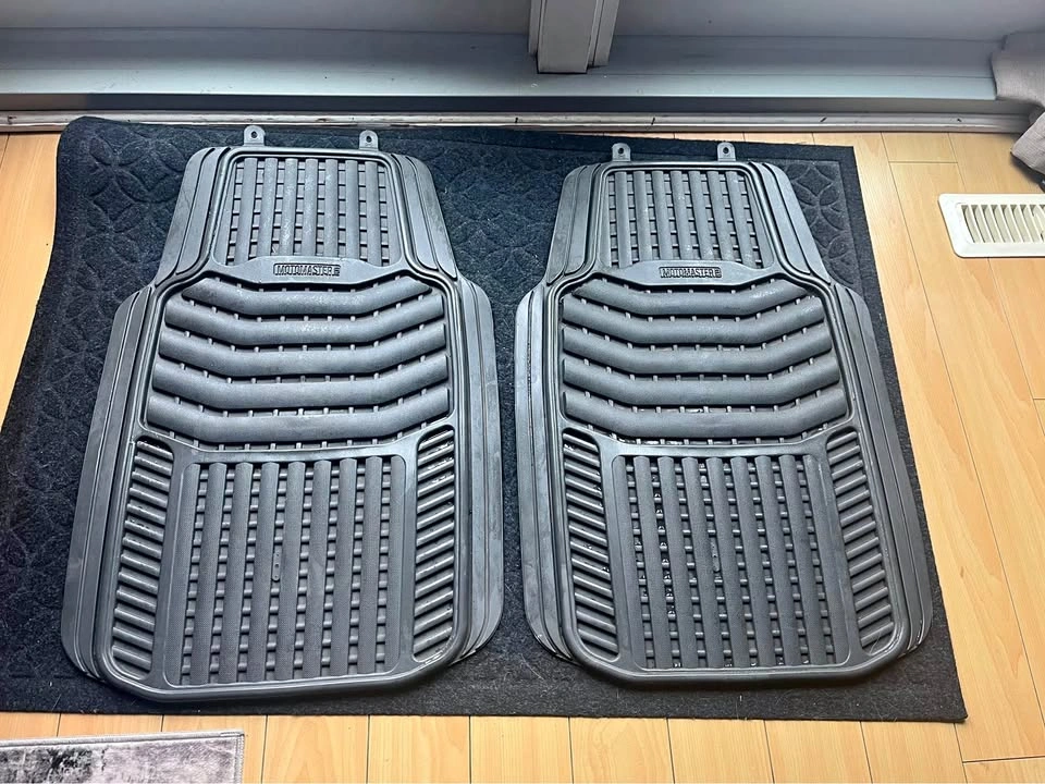 Motormaster Car Floor Mats - Set of 2