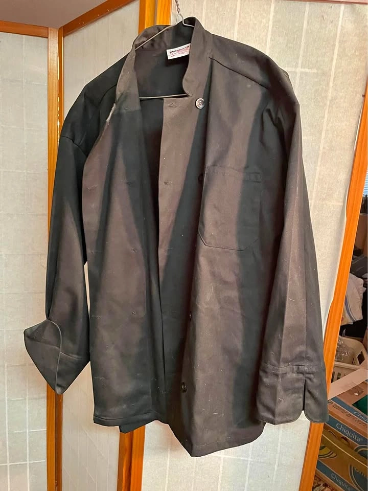 NEW large black chefs coat.