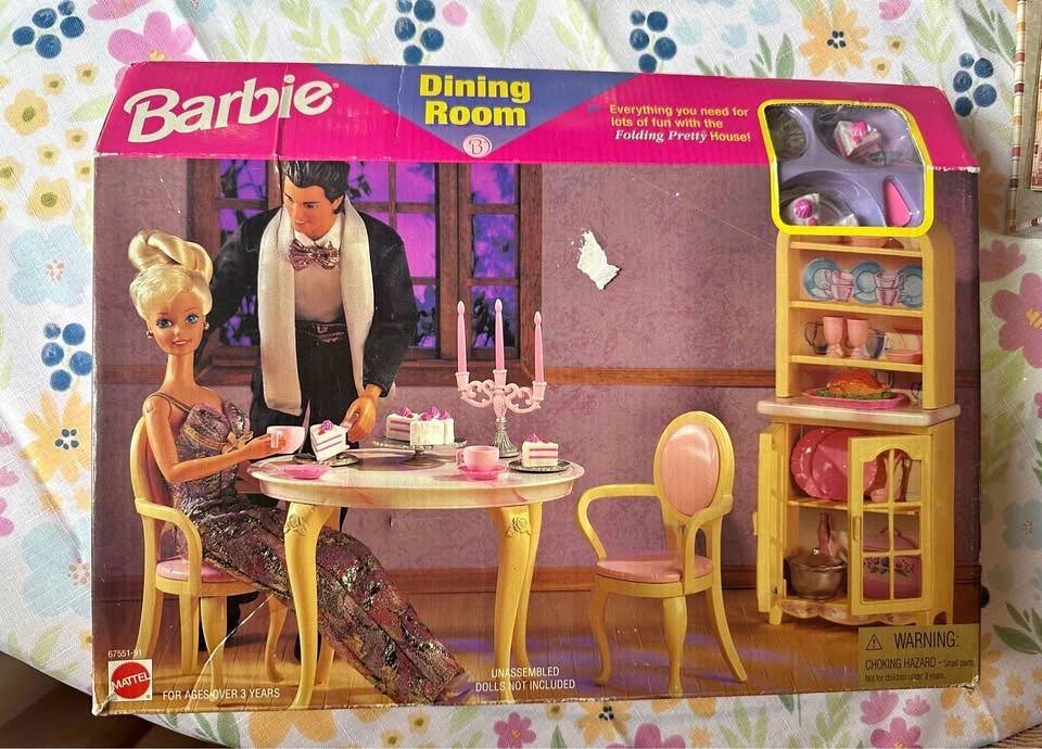 Barbie dining room 90’s