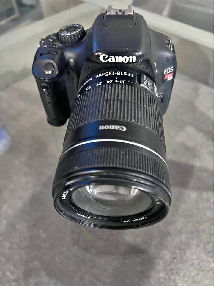 Canon EOS Rebel T3i DSLR 18-135mm Camera Lens Kit