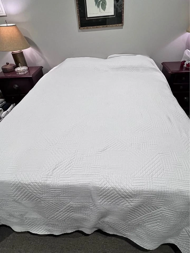 White Quilt Queen Coverlet