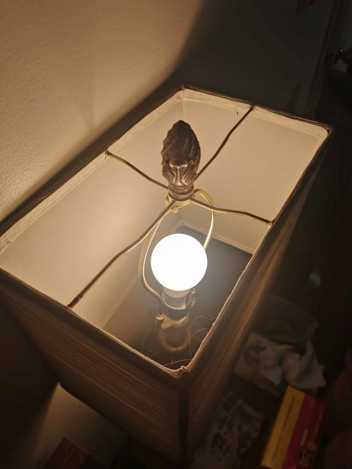 Bedside Lamp - photo 2