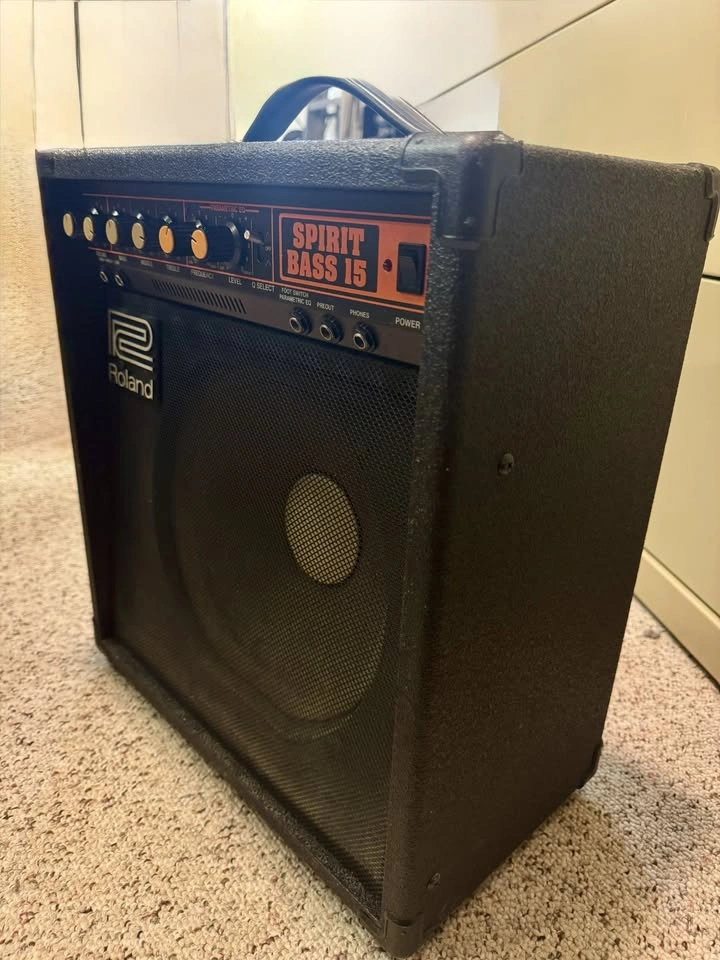 Roland Spirit Bass 15 Amp Practice Amplifier - photo 3