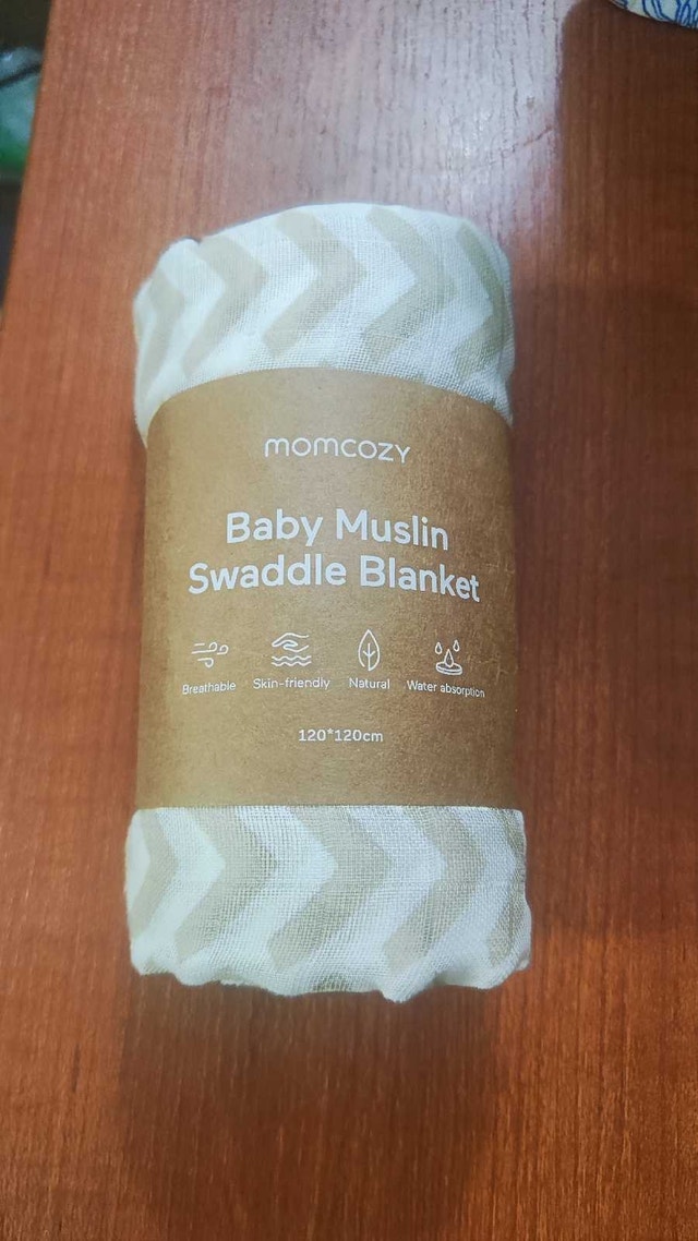 NEW Momcozy Baby Muslin Swaddle Blanket