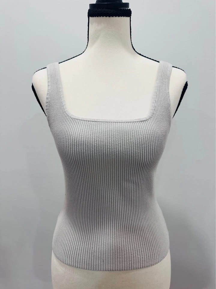 EUC Babaton Aritizia Sculpt Knit Ribbed Tank Top Light Grey M - photo 4