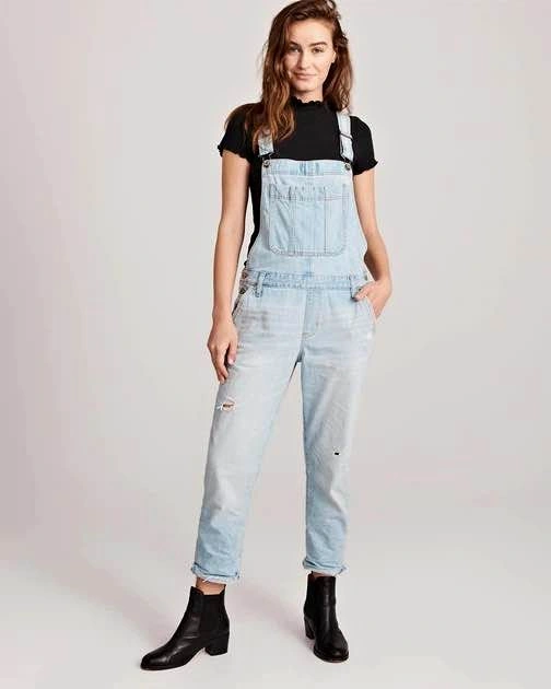 EUC Like New Abercrombie & Fitch Light Blue Denim Overalls Distr