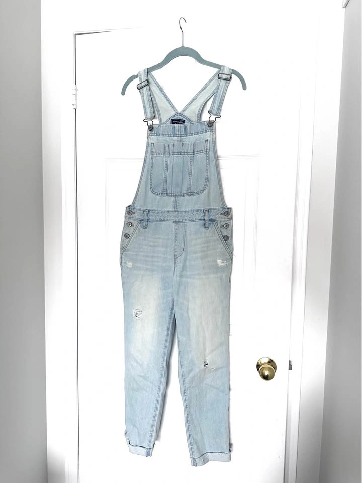 EUC Like New Abercrombie & Fitch Light Blue Denim Overalls Distr - photo 2