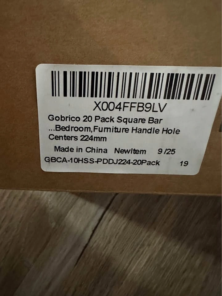 NEW Gobrico 20 Pack Square Bar Cabinet Handles 224mm - photo 3