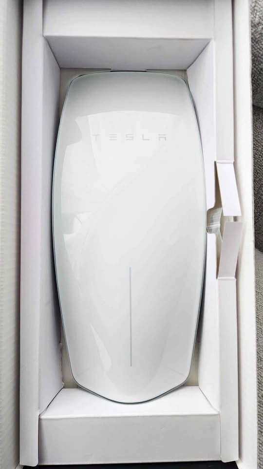 Tesla Wall Connector Glass Faceplate