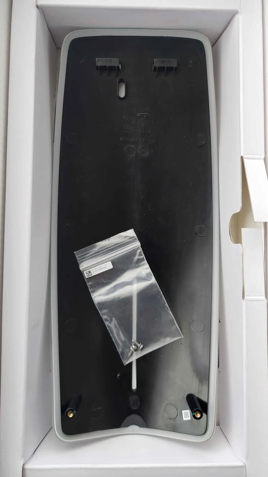 Tesla Wall Connector Glass Faceplate - photo 2