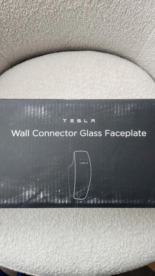Tesla Wall Connector Glass Faceplate - photo 4