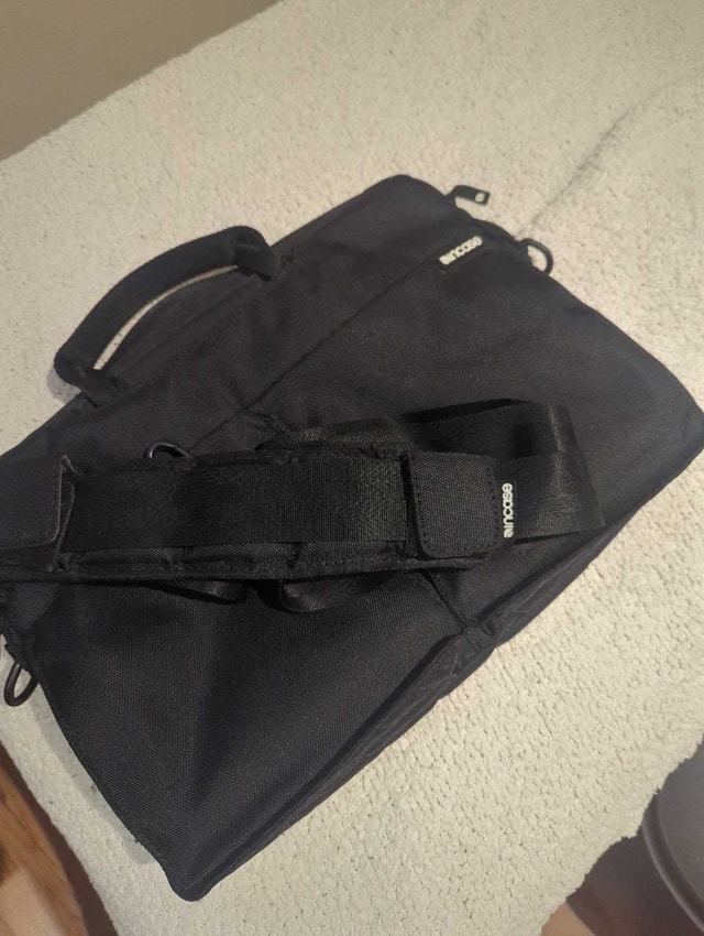 Incase Laptop Bag - photo 2
