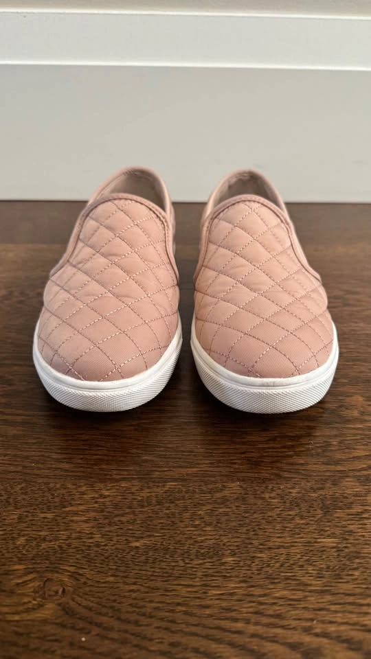 Steve Madden Pink Quilted Loafers Size 7 - photo 3