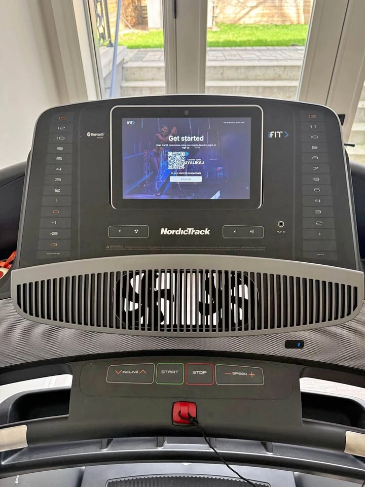 Nordic Track Treadmill Commercial 1750