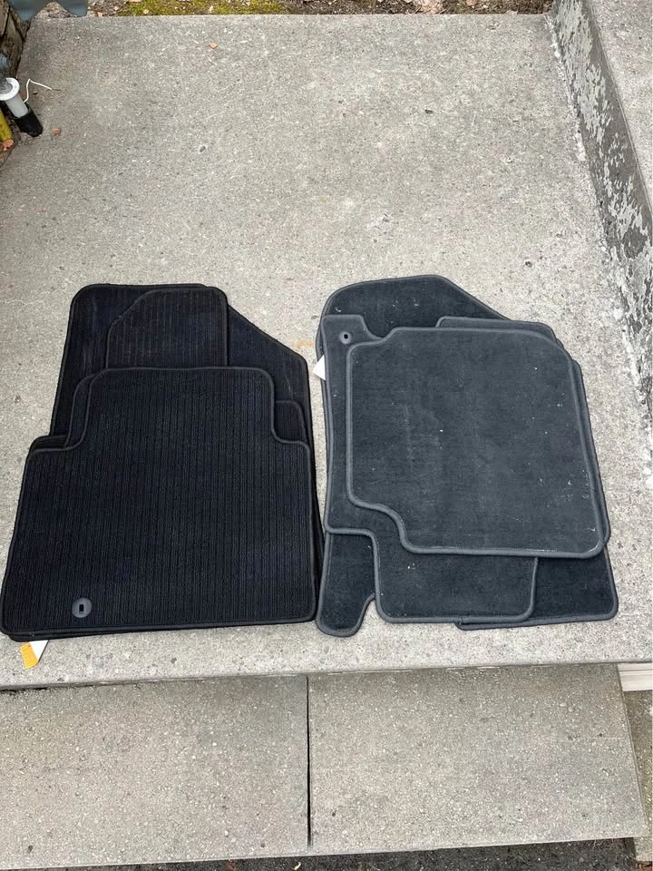 Car Carpet Set 7 pc | Make me an offer - photo 2
