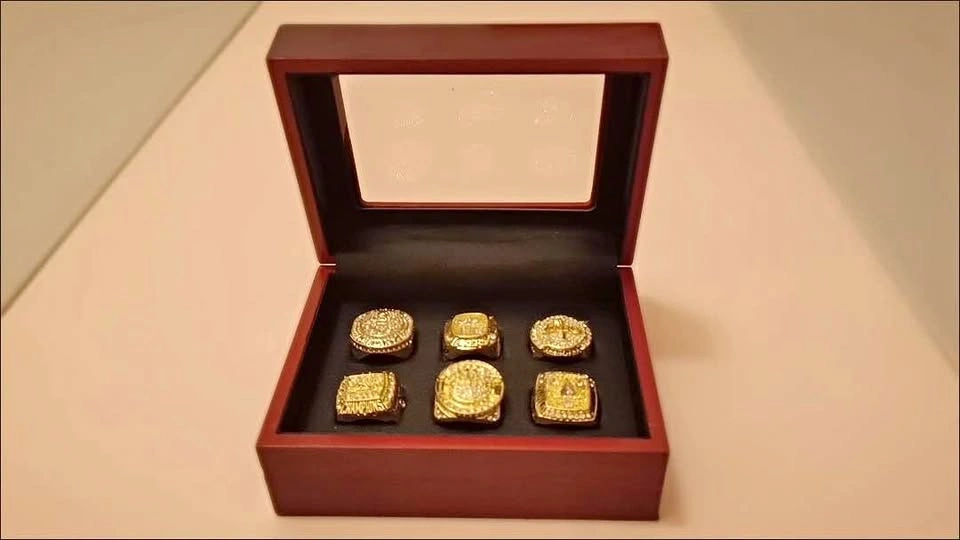Kobe Bryant Lakers NBA Championship Ring set