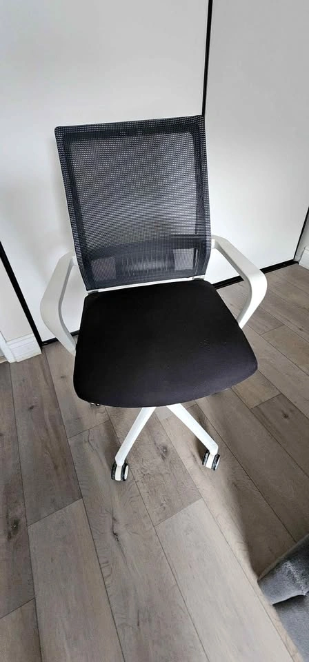 Modern Office Chair
