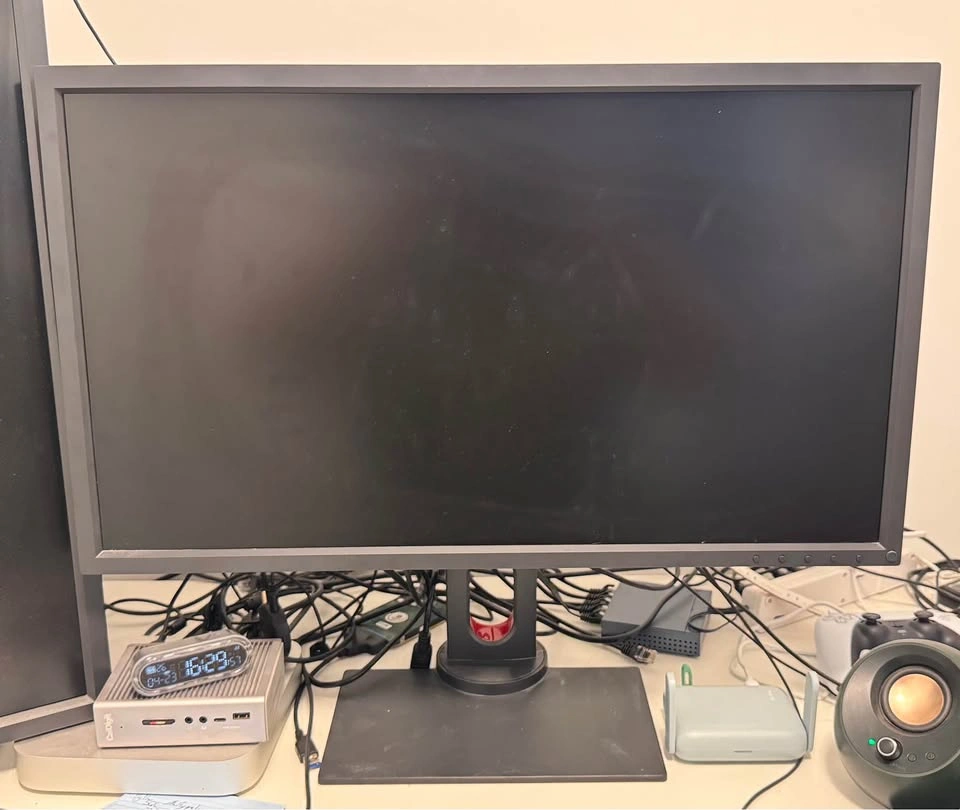 Benq 27" 75Hz Monitor - photo 2