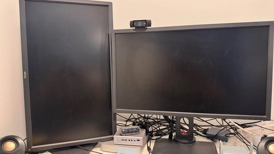 Benq 27' 144Hz Monitor - photo 3