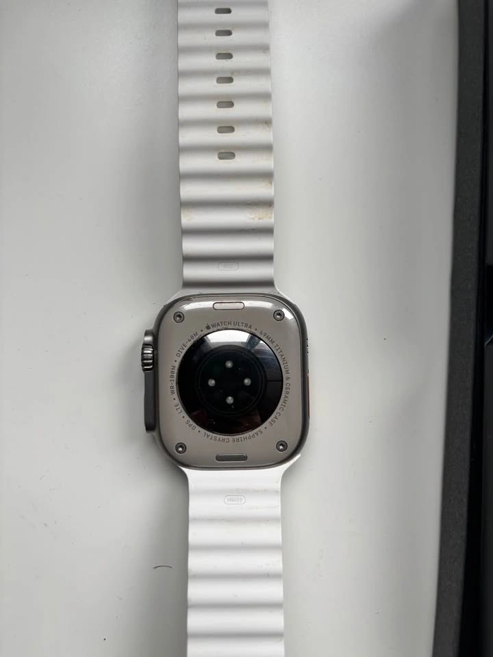 Apple Watch Ultra 49mm Titanium + Extra Brown Band - photo 5