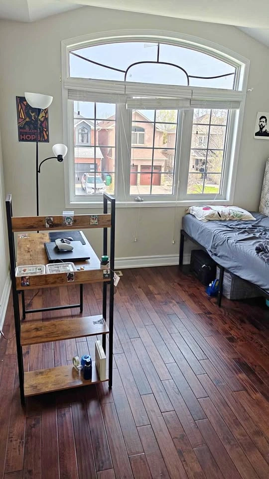 Private Room for Rent (May 10 - July 20)