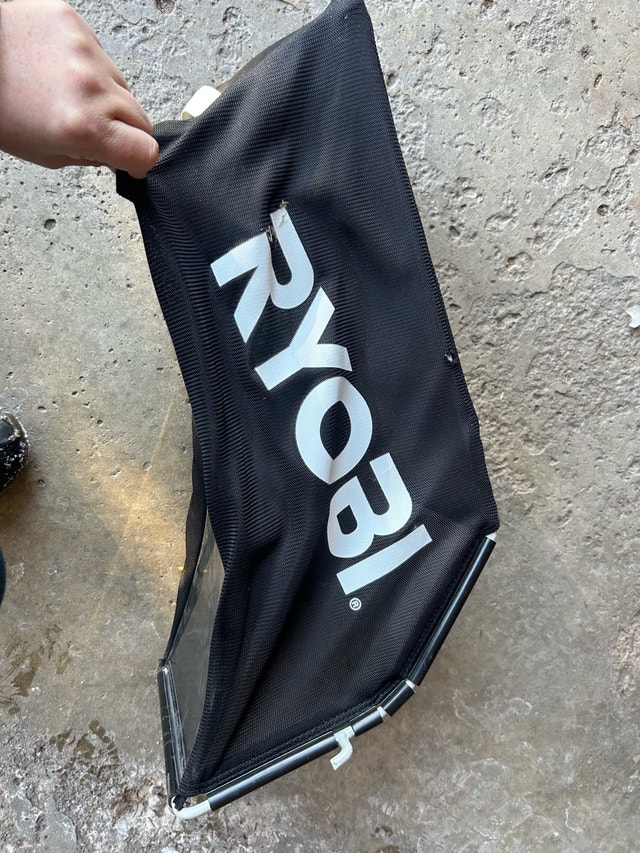 Ryobi Lawn Mower Catcher - photo 2