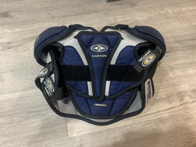 Easton Hockey Shoulder Pads - Youth Size Small