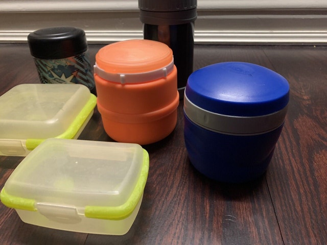 Group of Kids Thermoses and Lunch Containers - photo 4