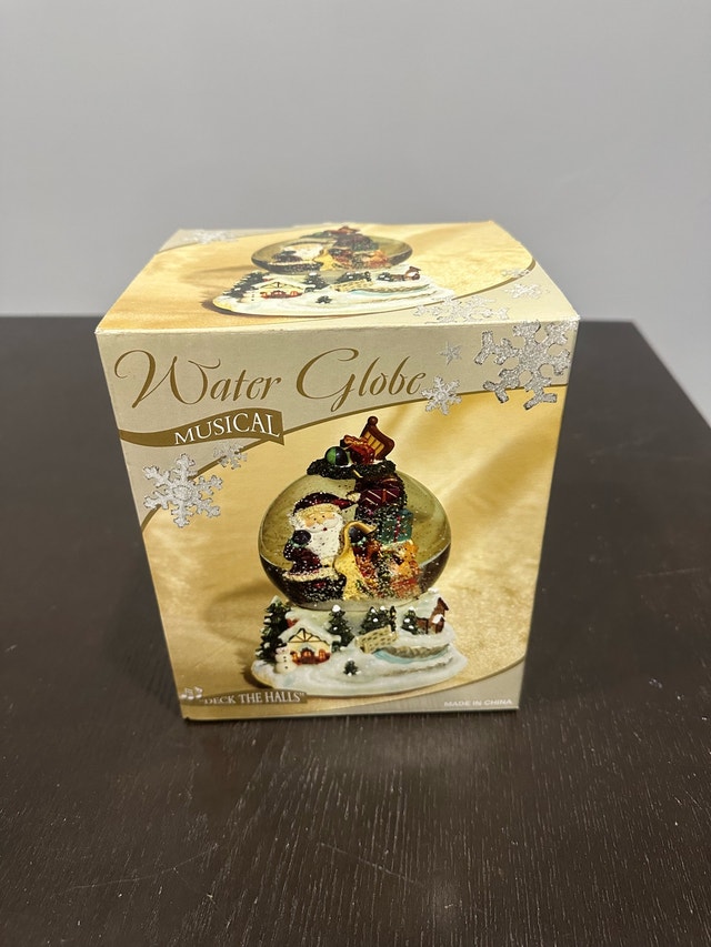 Christmas water snow globe - photo 2