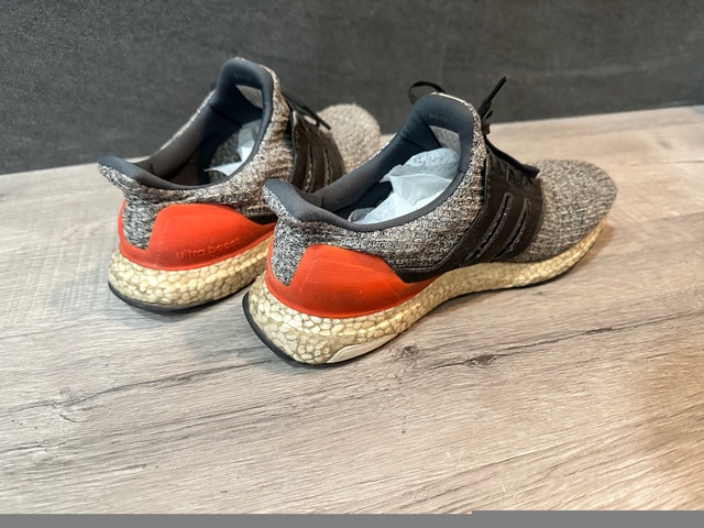 Size 10 Men’s Adidas Ultraboost Running Shoes - photo 3
