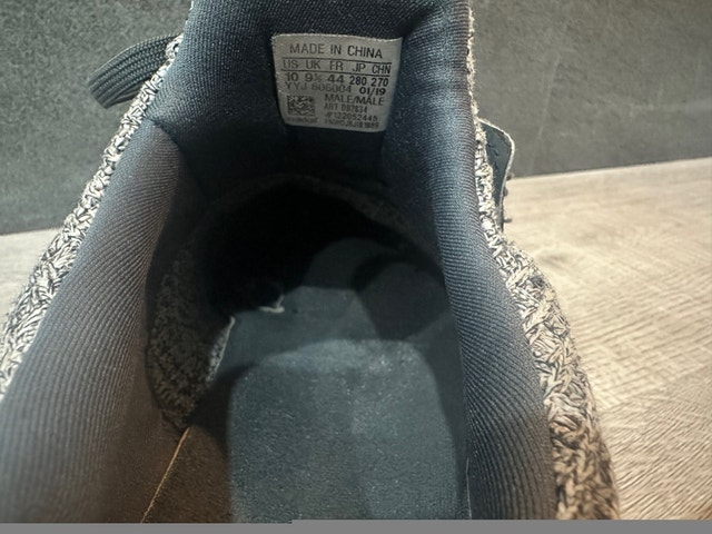 Size 10 Men’s Adidas Ultraboost Running Shoes - photo 5