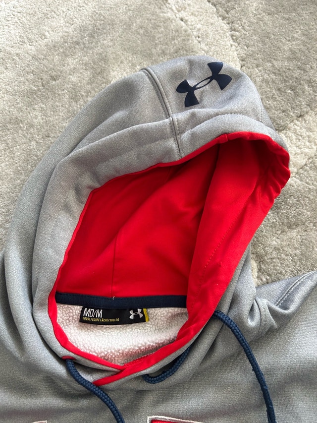 Under Armour Hoodie Size M - photo 2