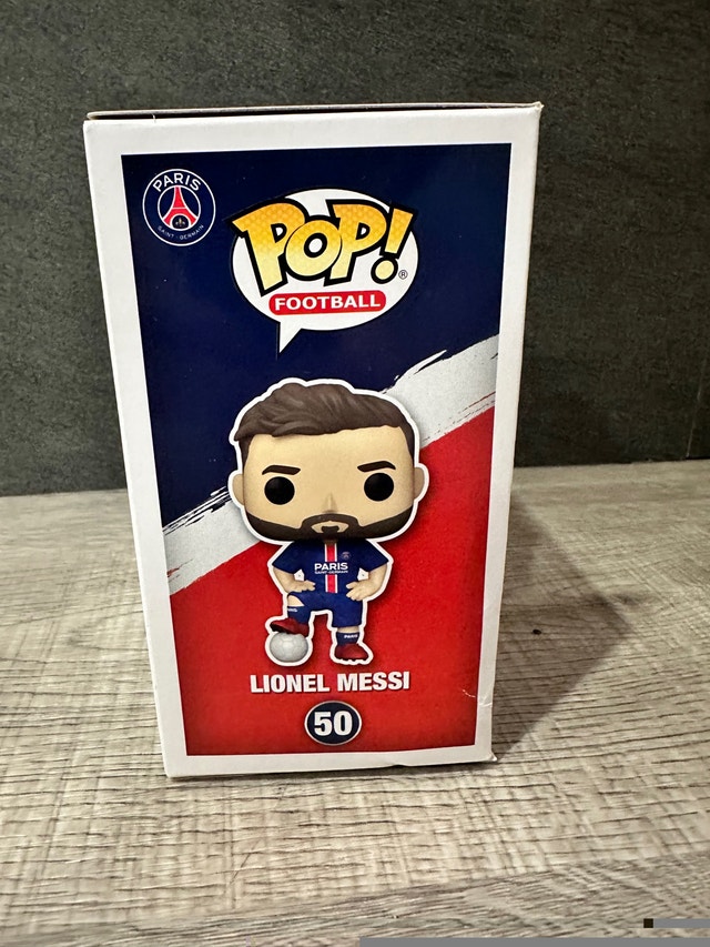 Lionel Messi Funko POP Football Brand New - photo 4
