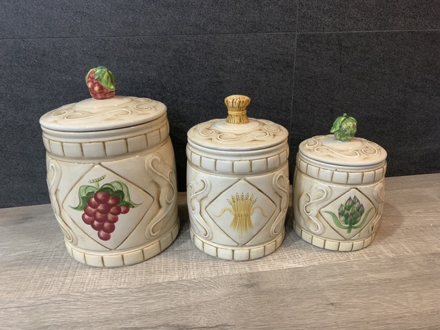 Decorative kitchen canister