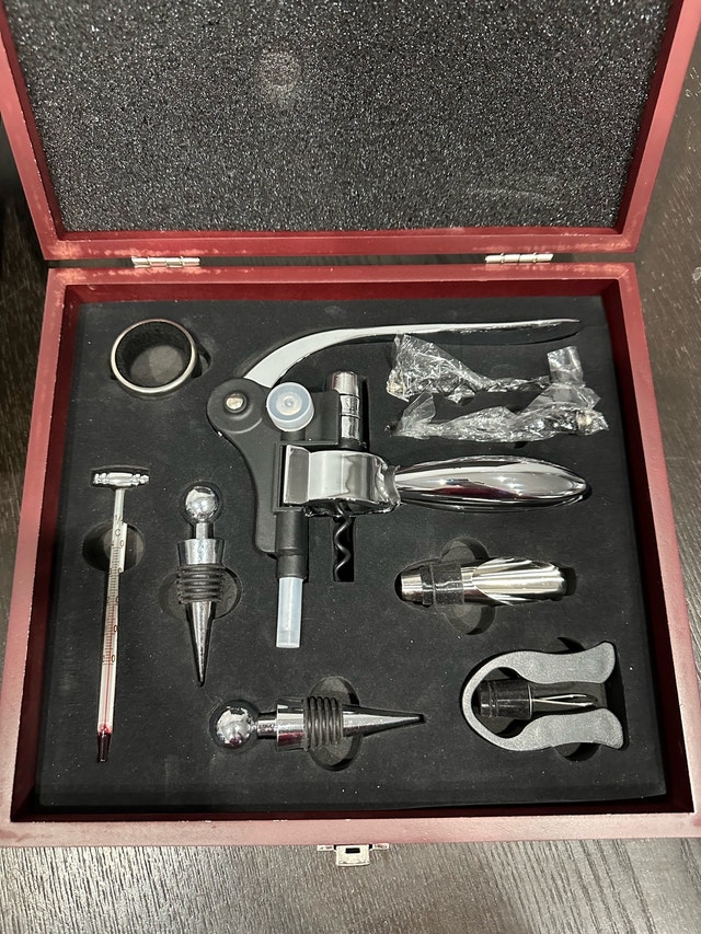 Brand New Never Used Full Wine Set - photo 2